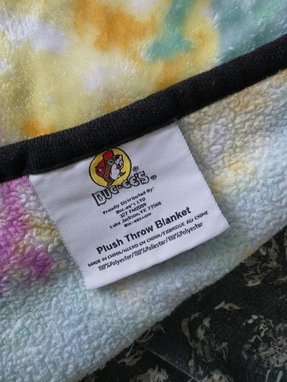 Buc-ee's Tie-Dye Logo Plush Blanket